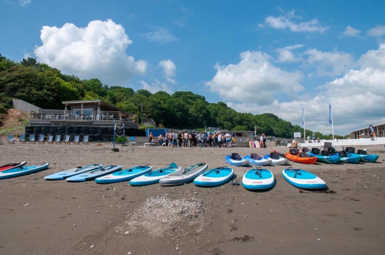Captivating 2-Bed Villa In Millendreath Near Looe Bagian luar foto