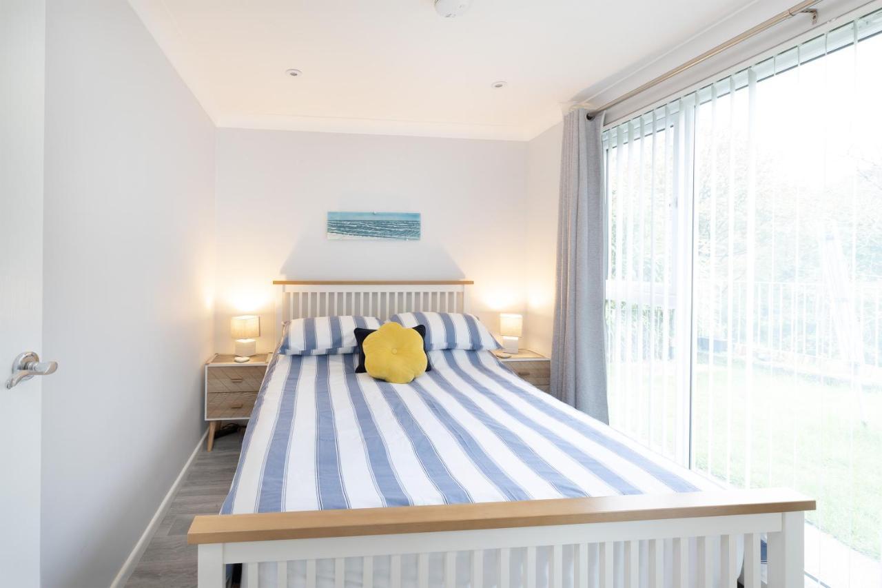 Captivating 2-Bed Villa In Millendreath Near Looe Bagian luar foto