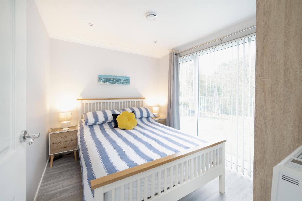 Captivating 2-Bed Villa In Millendreath Near Looe Bagian luar foto