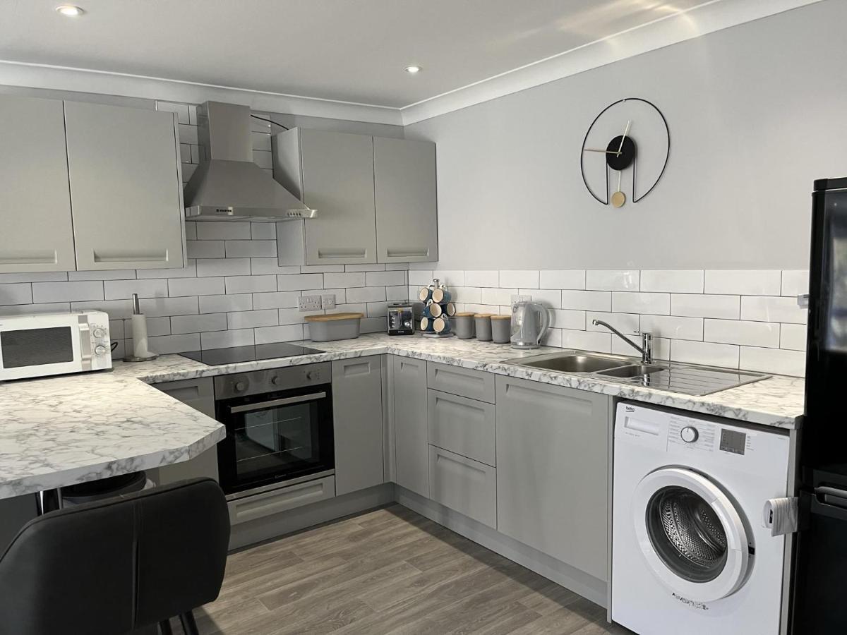 Captivating 2-Bed Villa In Millendreath Near Looe Bagian luar foto